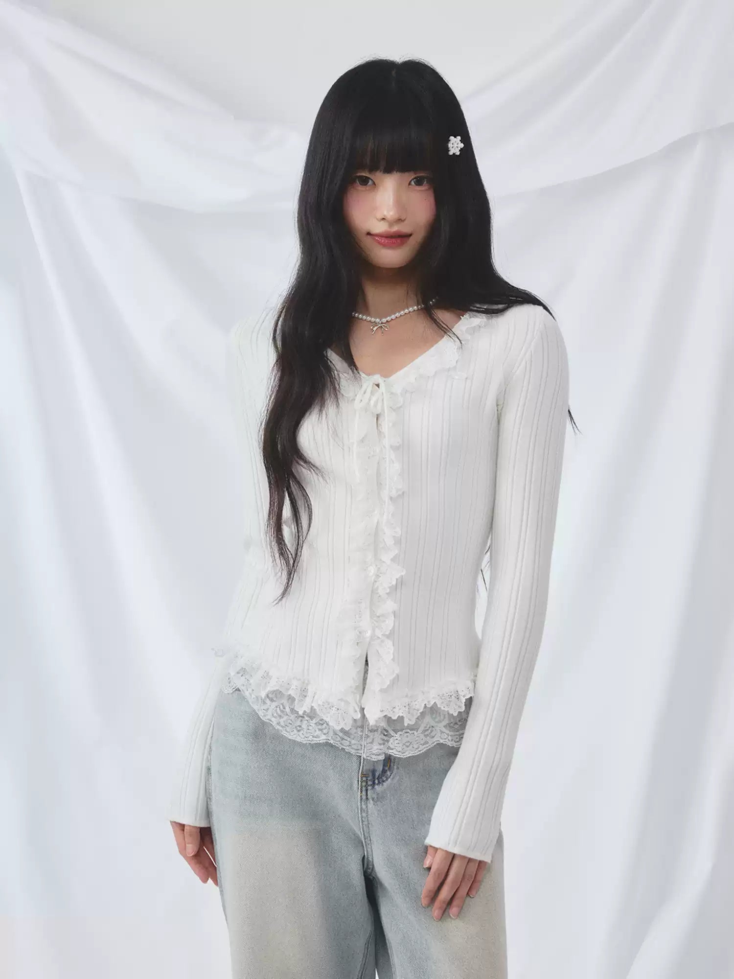 Lace trim long sleeve knit top