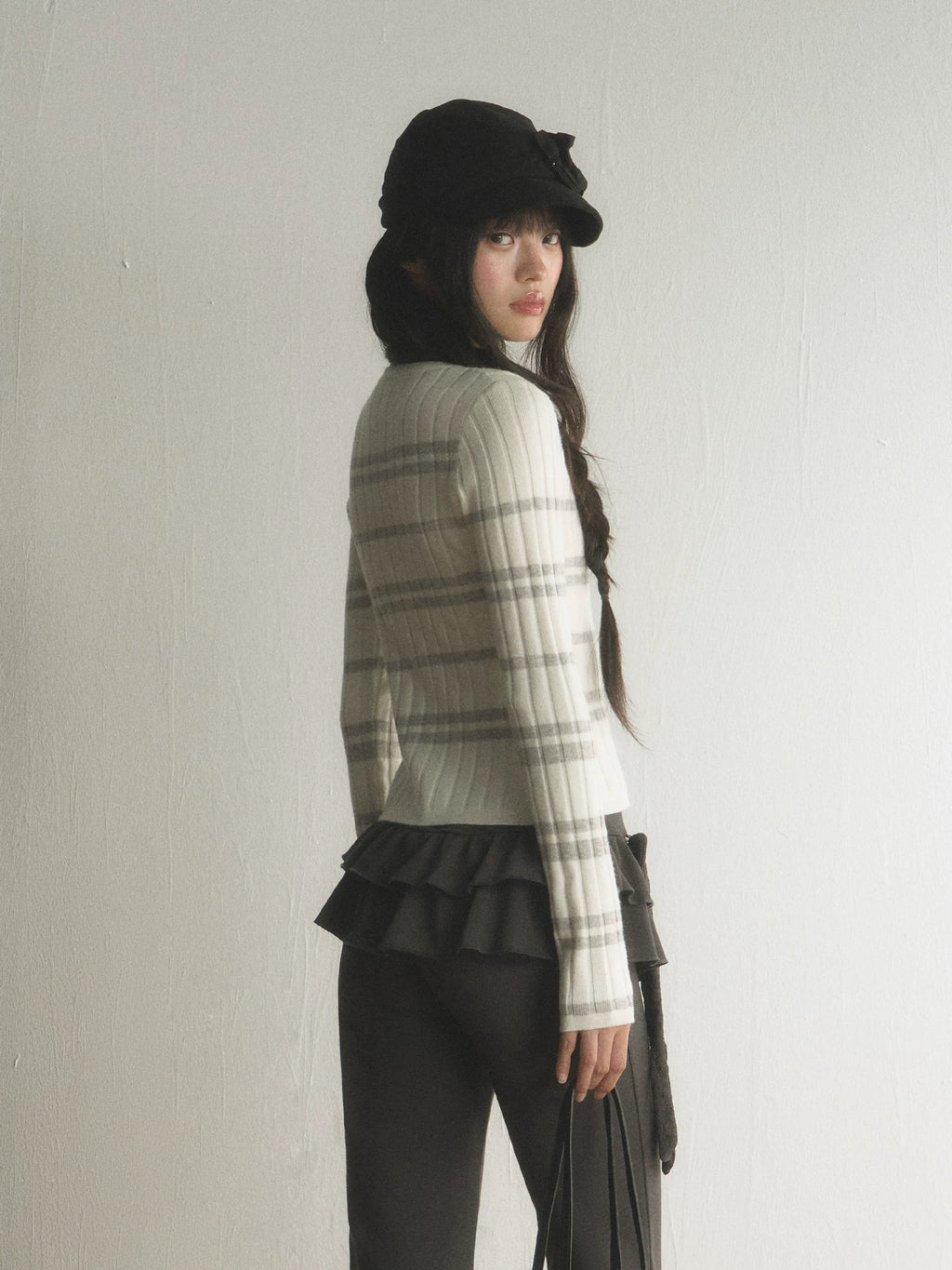 Vertical Striped Short Slim-Fit Knit Cardigan