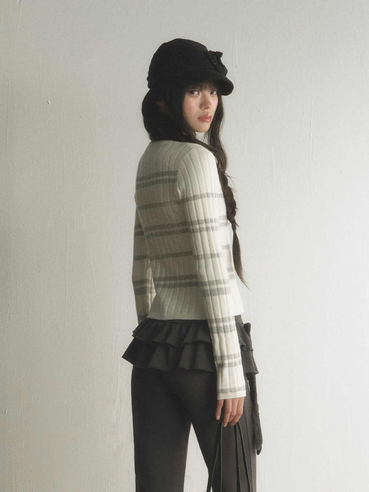 Vertical Striped Short Slim-Fit Knit Cardigan