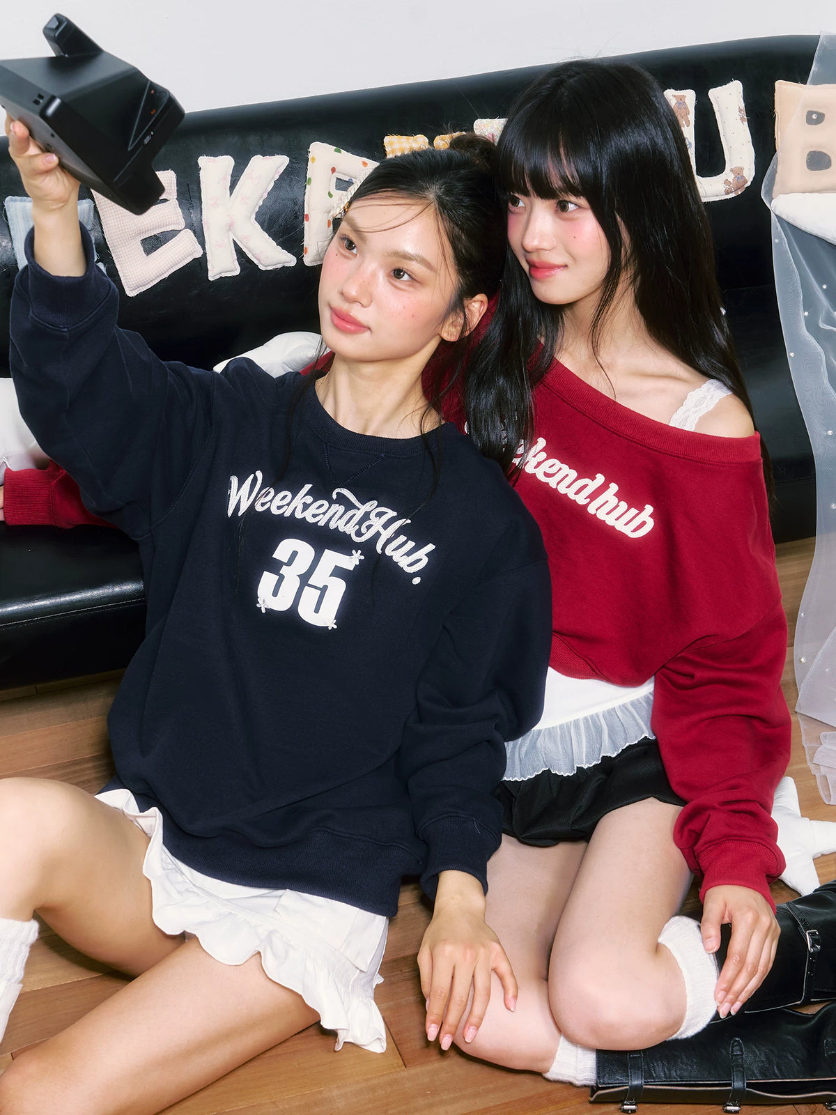 Letter Embroidered Crewneck Sweatshirt "35"