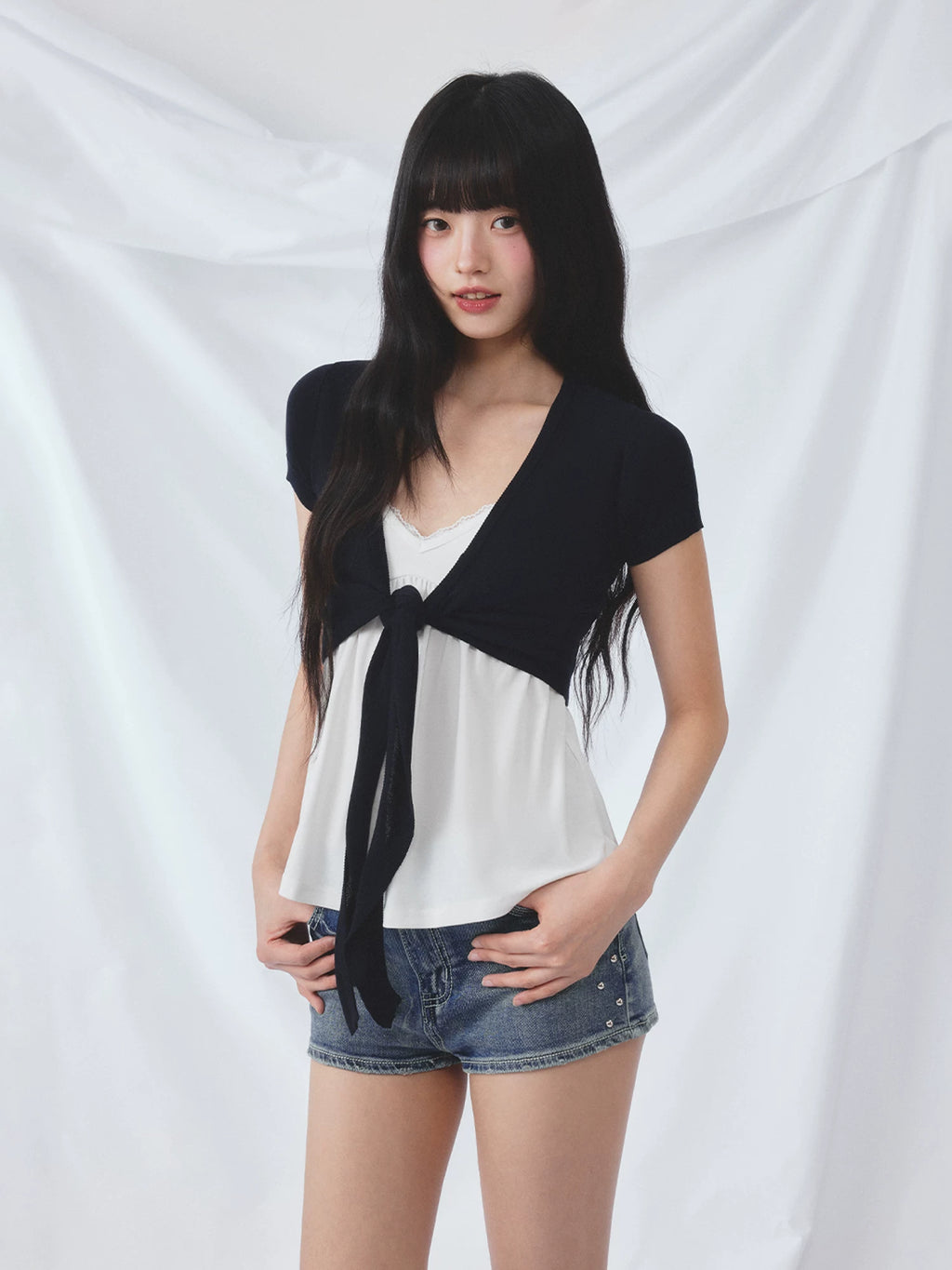 Color-Blocked Tie-Up Cardigan & Camisole Set