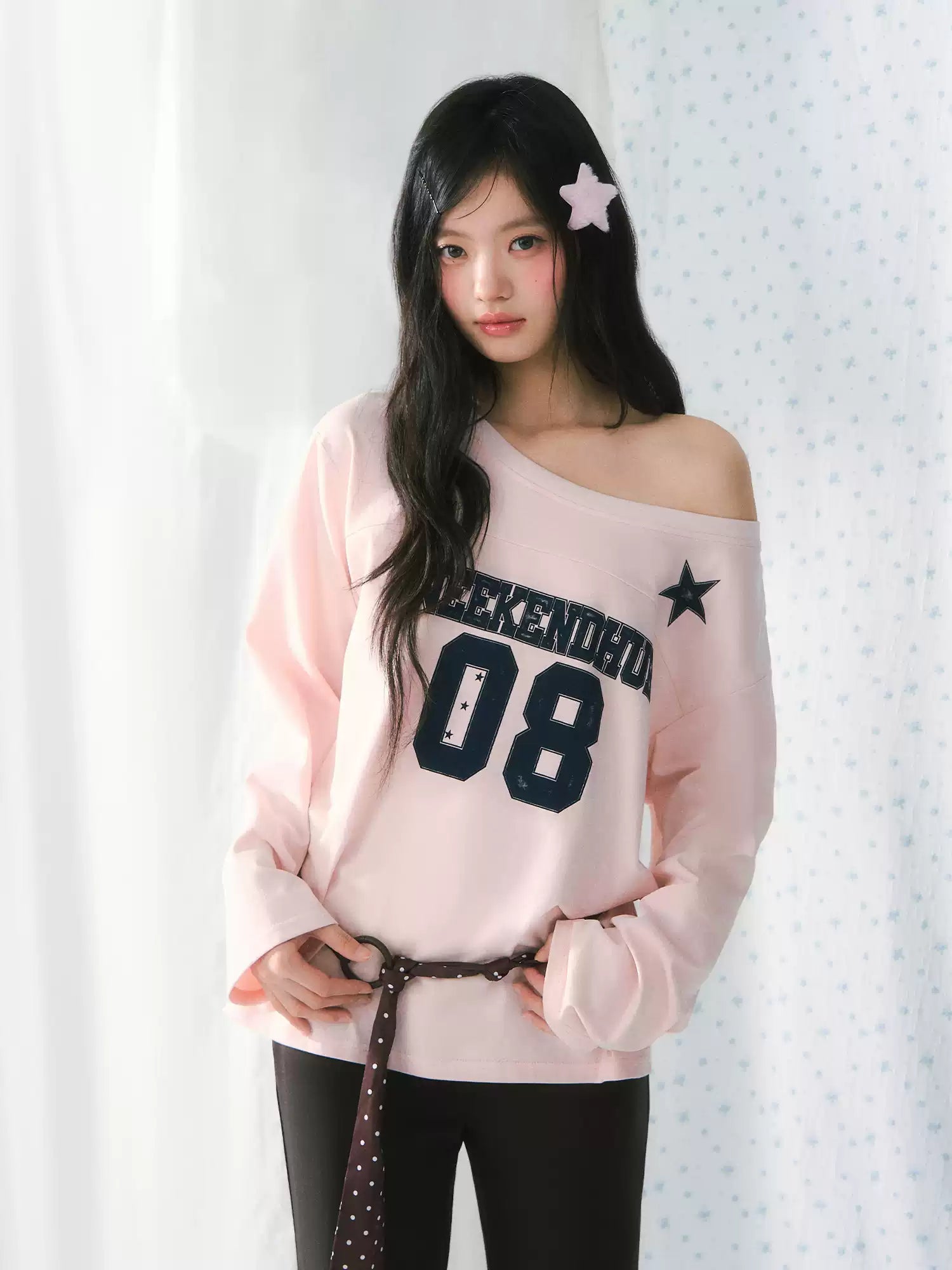 08 Pink one-shoulder long sleeve top