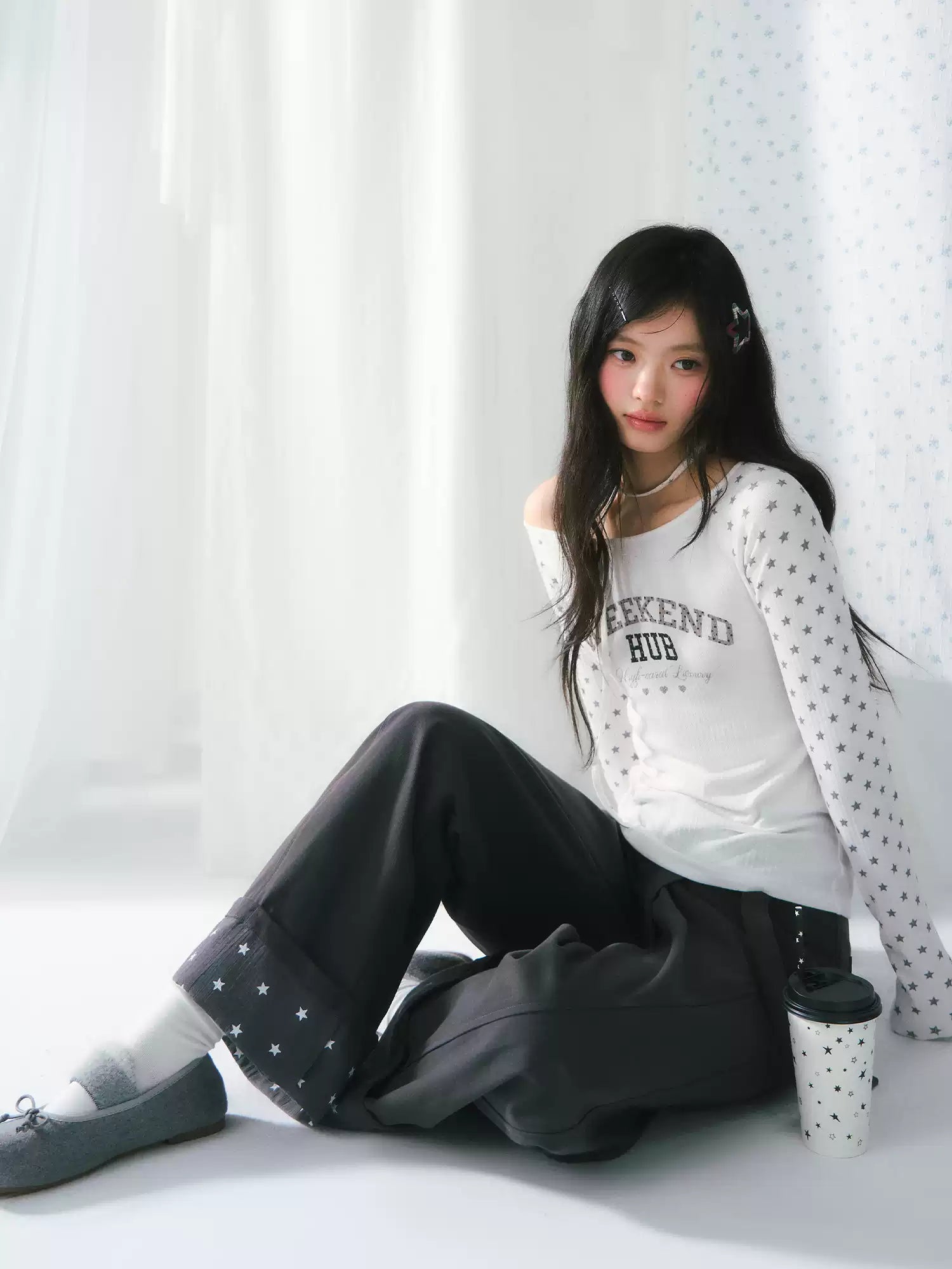 Star print one-shoulder long sleeve top