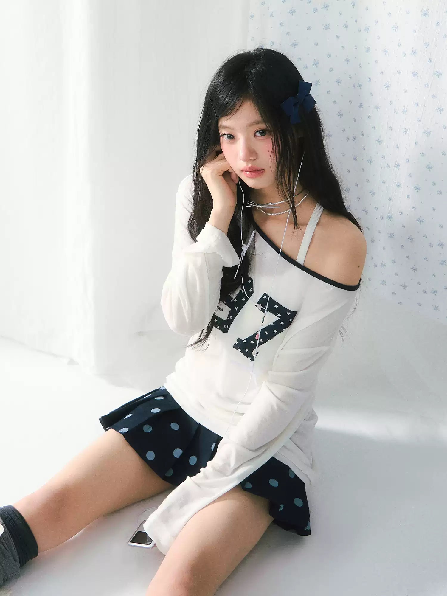 97 Print one-shoulder sheer long sleeve top