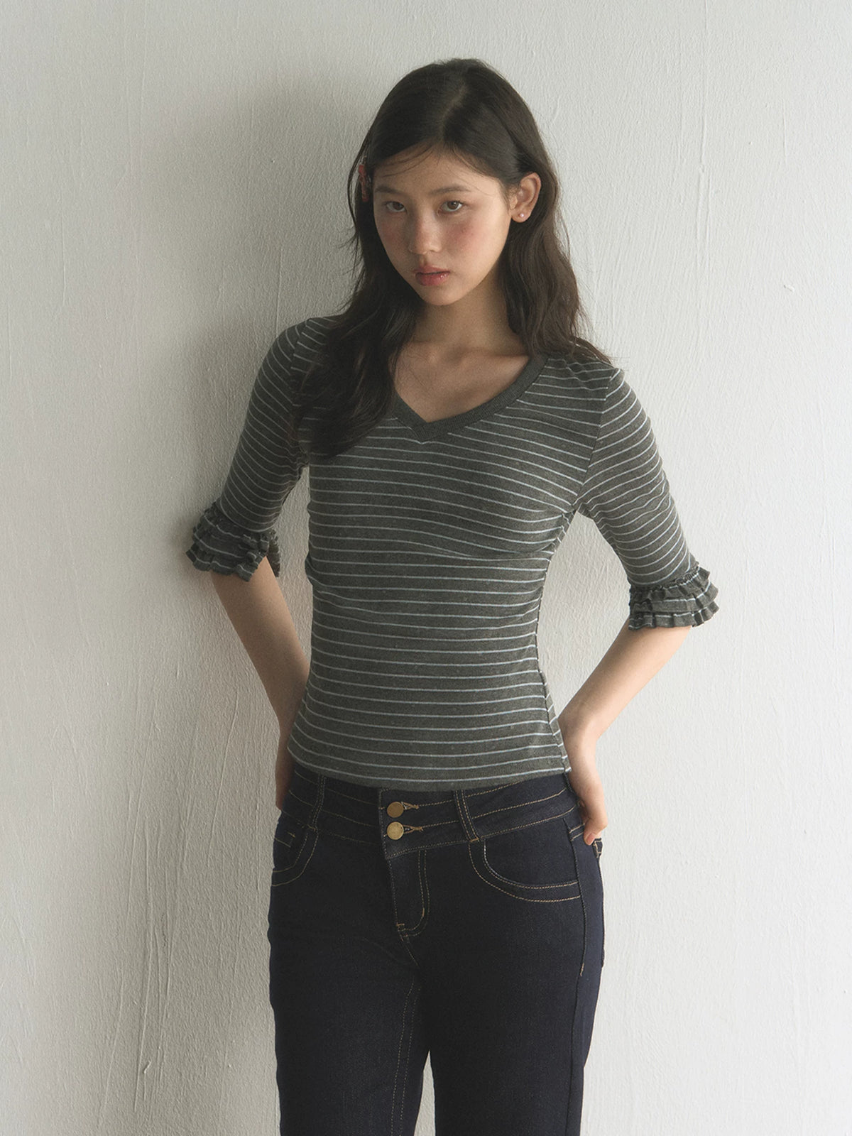 Retro Ruffled Mid-Sleeve Top