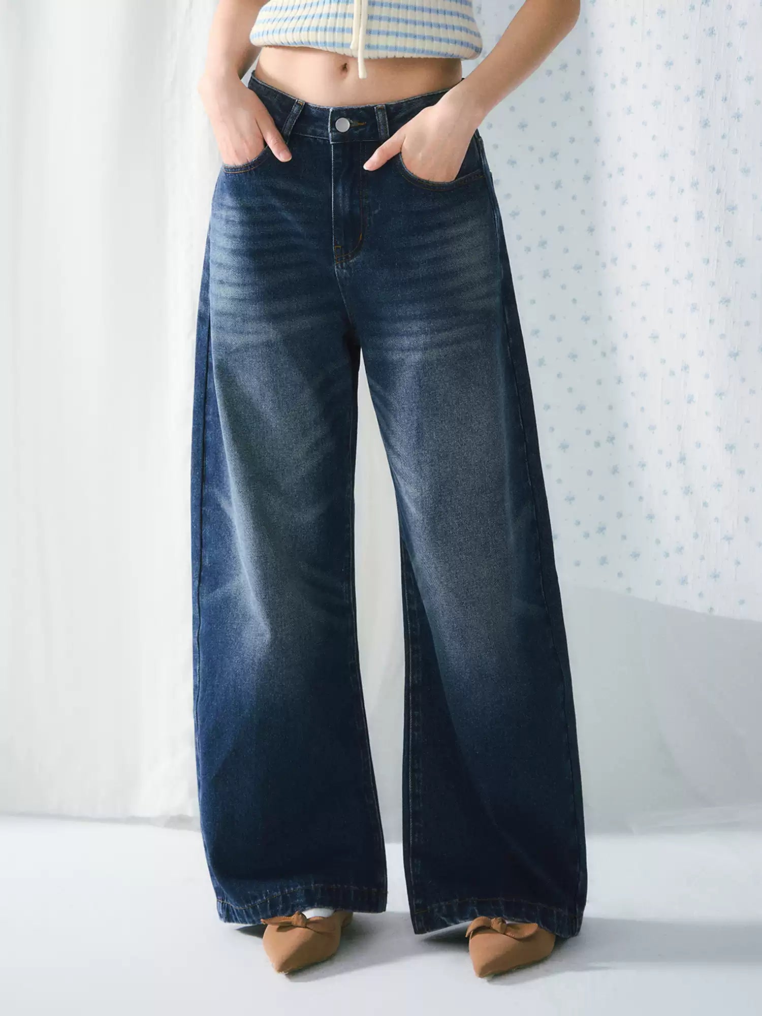 Retro dark wash wide-leg jeans