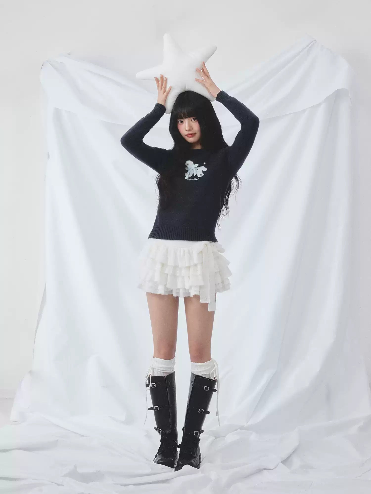 Bow detail horse jacquard knit top in navy blue