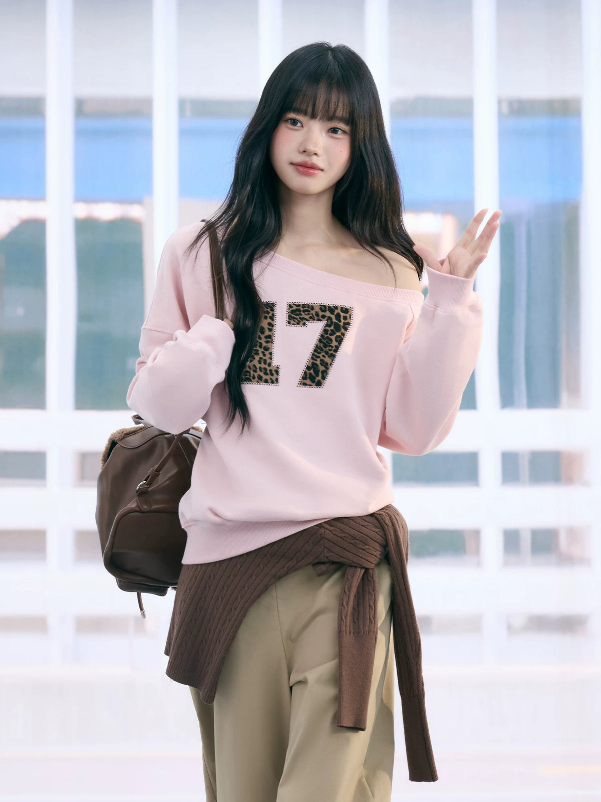 Pink Leopard Print One-Shoulder Sweatshirt