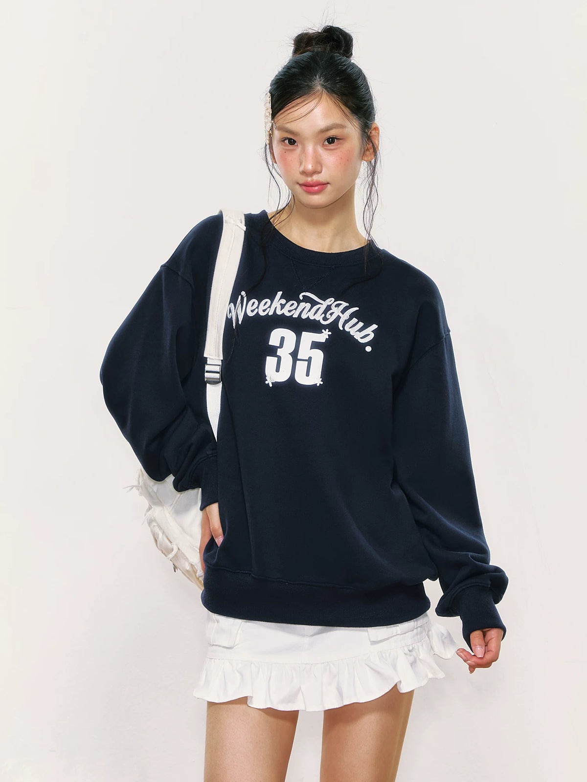 Letter Embroidered Crewneck Sweatshirt "35"