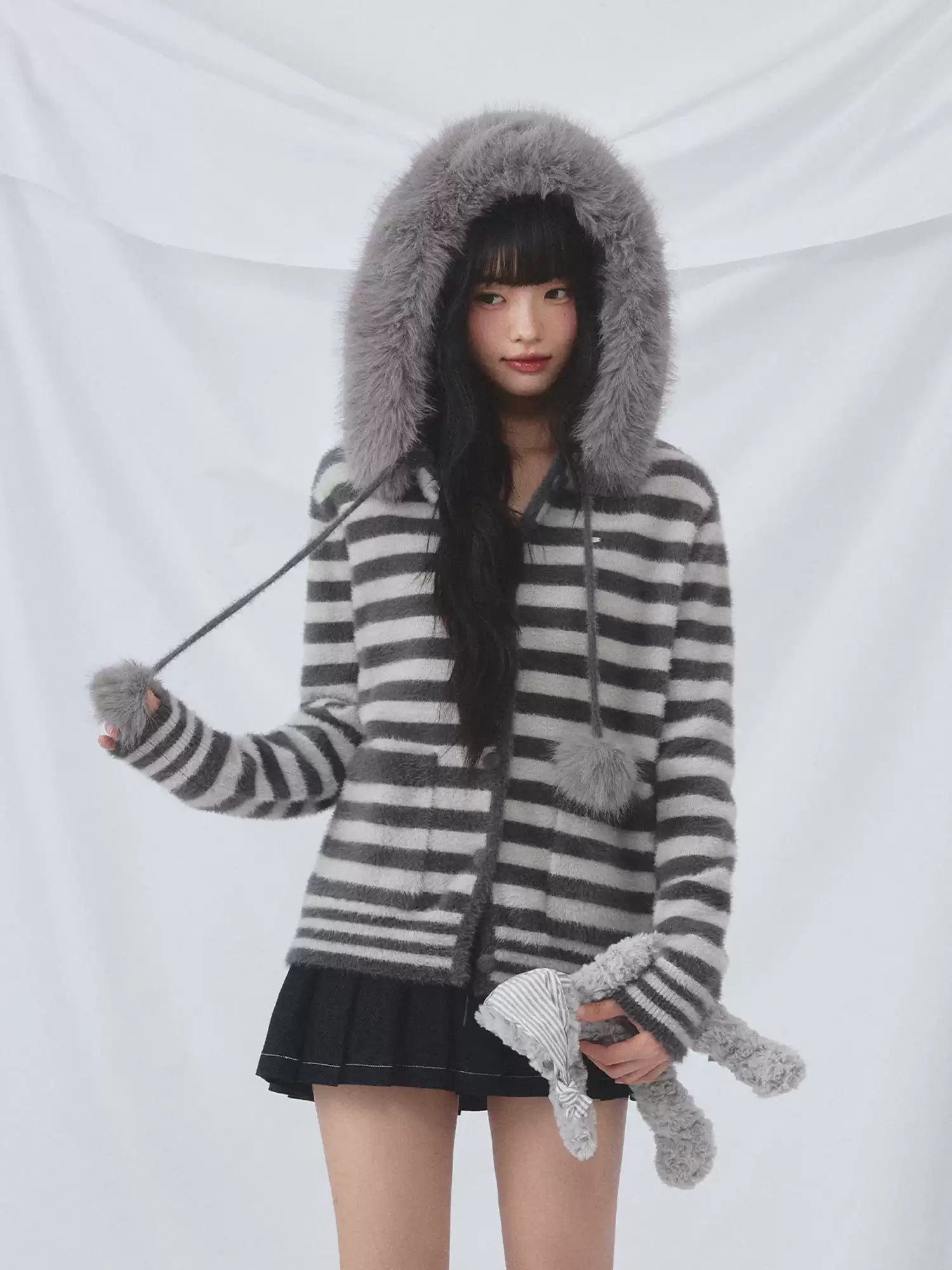 Faux fur collar hooded striped cardigan