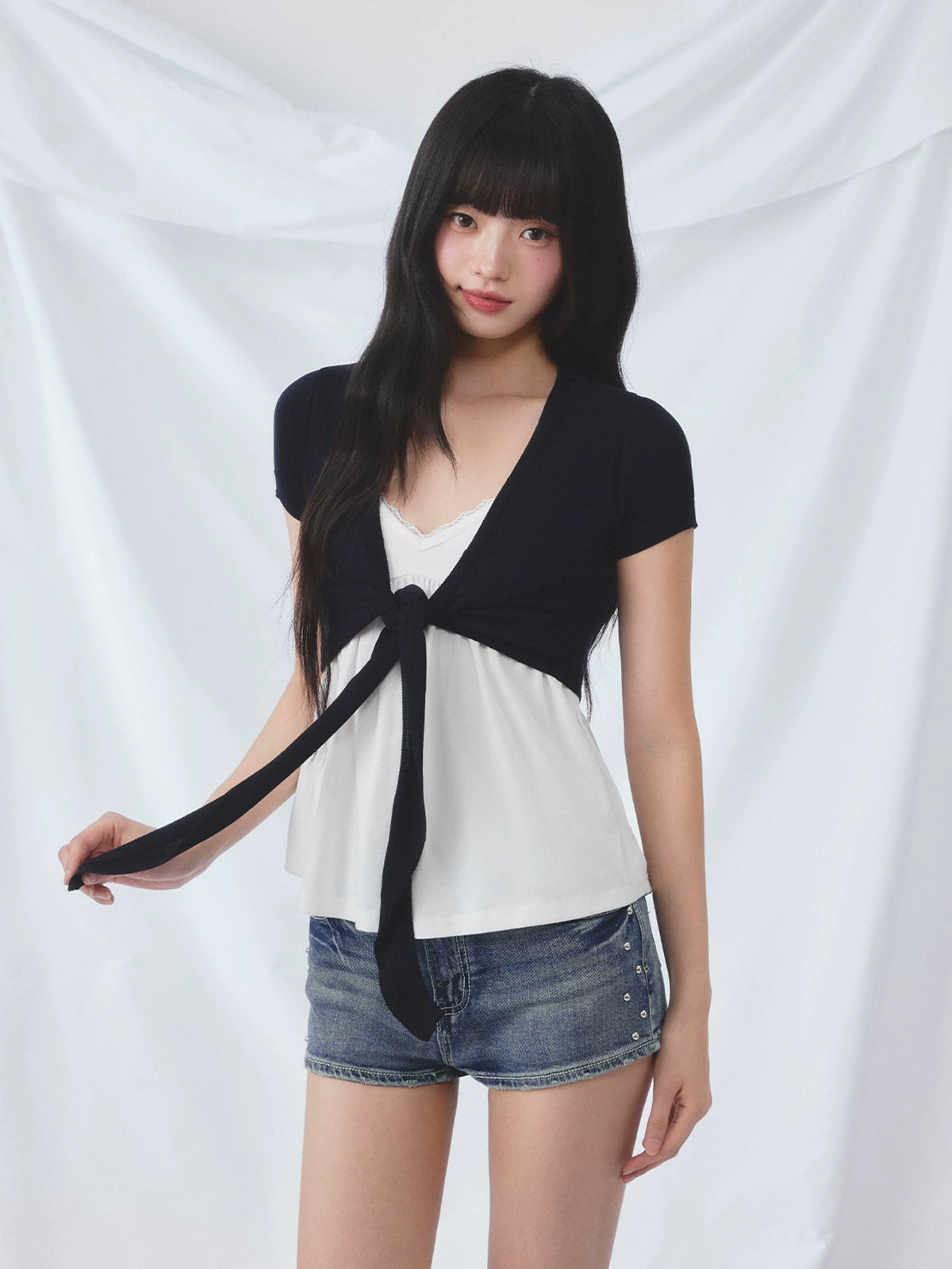 Color-Blocked Tie-Up Cardigan & Camisole Set